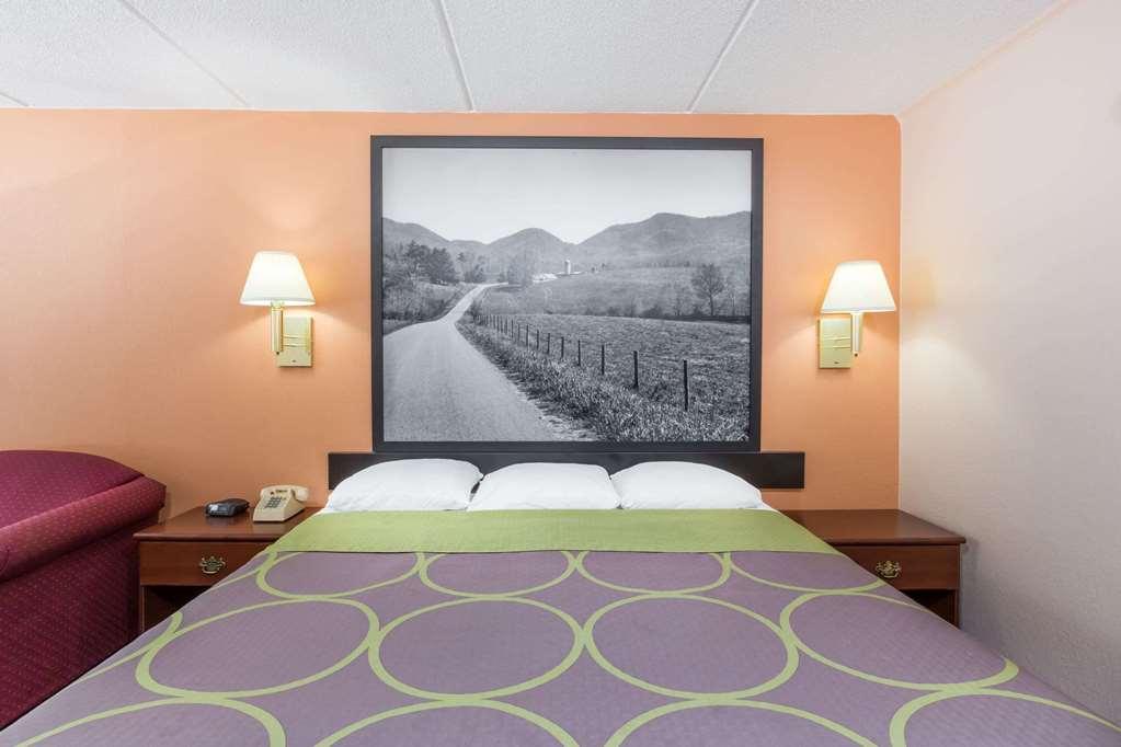 Super 8 By Wyndham Black Mountain Chambre photo